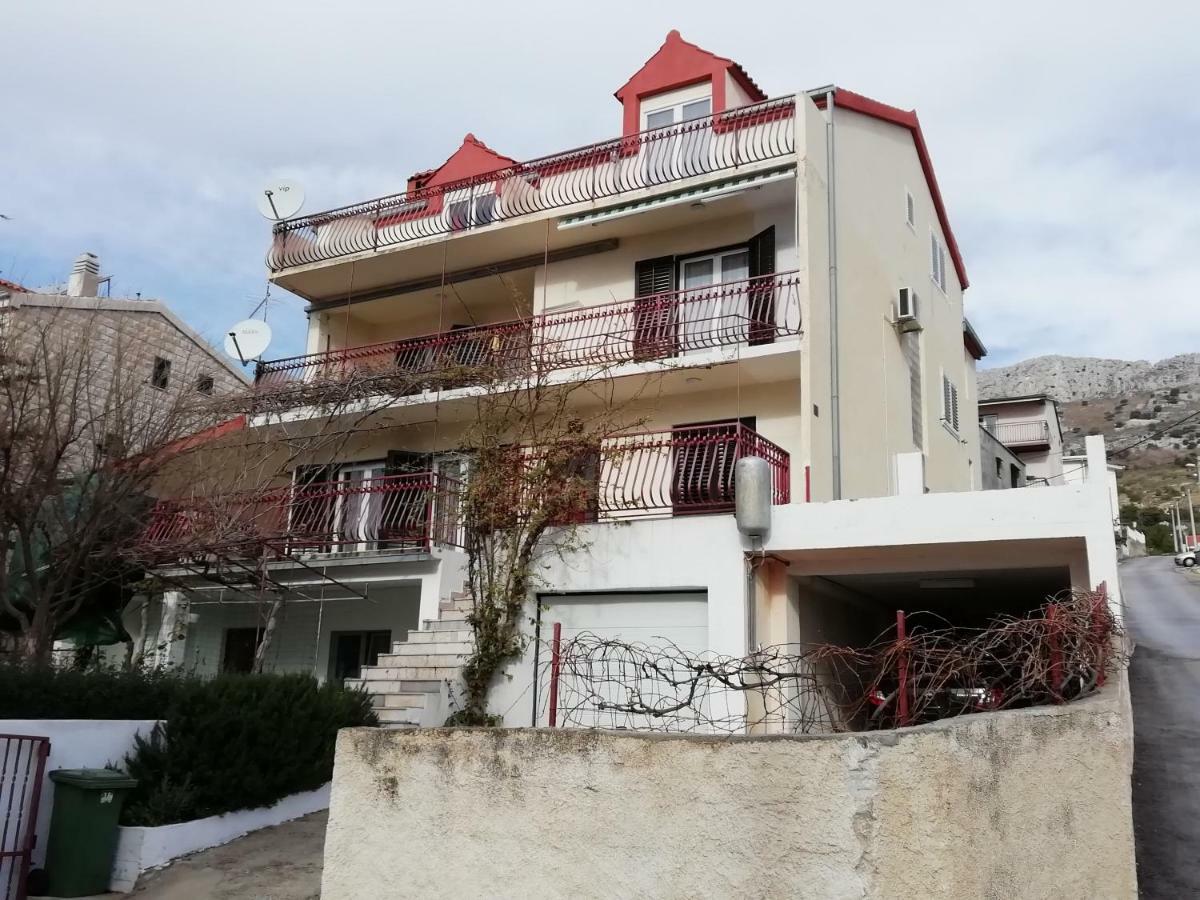 Angella Apartment Dugi Rat Bagian luar foto