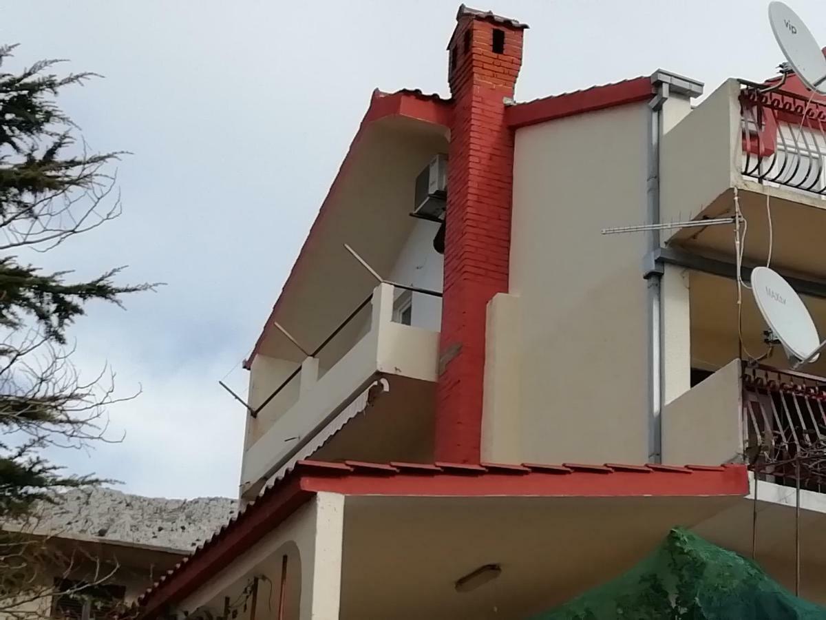 Angella Apartment Dugi Rat Bagian luar foto